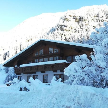 Haus Alpengruss Hotel Sankt Leonhard im Pitztal Exterior photo